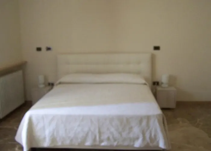 Elena Peschiera del Garda